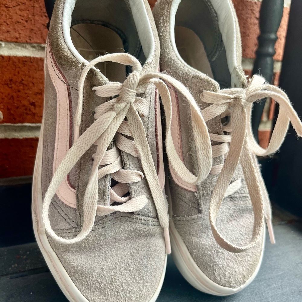 Kids Vans Gray and Pink Casual Sneakers